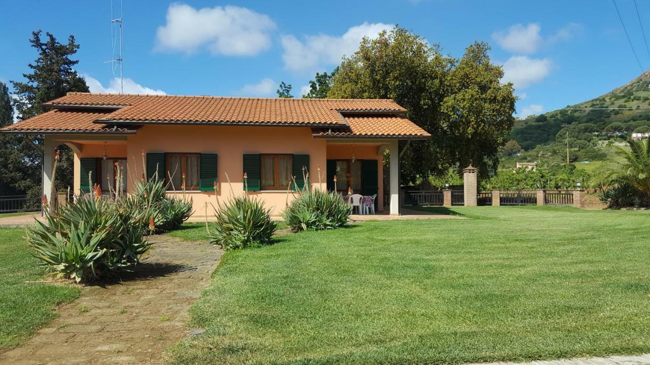 Agriturismo Rebua 阿祖罗港 外观 照片
